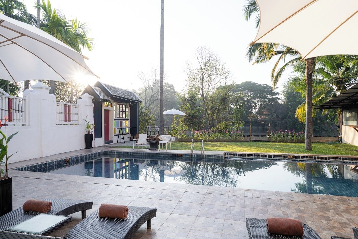 Outdoor pool, sun loungers