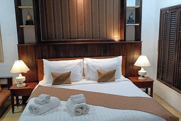 Premier Double Room | 1 bedroom, blackout drapes, free WiFi, bed sheets