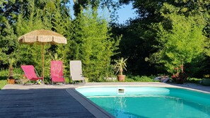 Seasonal outdoor pool - Domaine de Chantoiseau (Saint-Pierre-des-Échaubrognes)