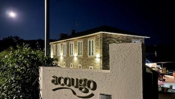 Fachada del alojamiento