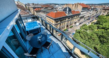 Up Hotel Budapest