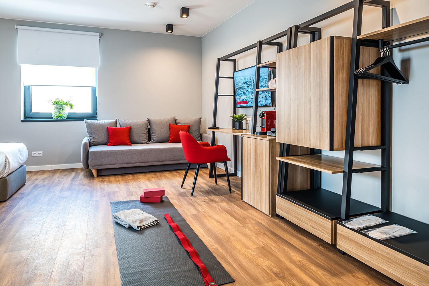 up studio double or twin | 1 bedroom, premium bedding, pillow-top beds, in-room safe