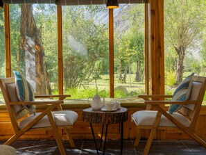 Honeymoon Room | Living area