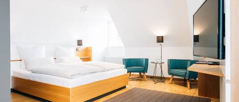 In-room safe, desk, blackout drapes, free WiFi