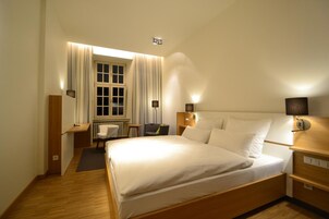 In-room safe, desk, blackout drapes, free WiFi