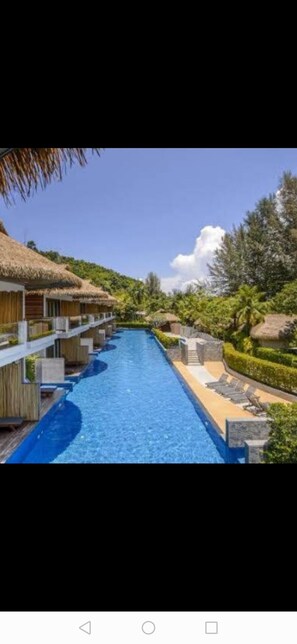 Innenpool, Außenpool