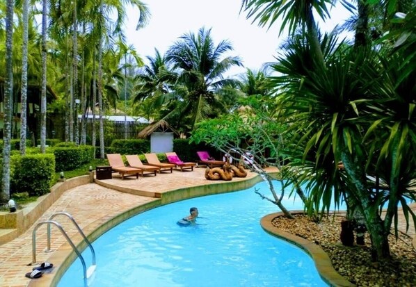 Indoor pool, outdoor pool