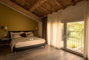 Suite Junior (Visela) | Biancheria da letto di alta qualità, copriletto in piuma