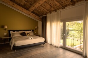 Suite junior (Visela) | Ropa de cama de alta calidad, edredón y camas con efecto memoria