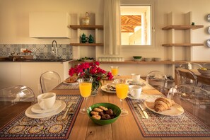 Breakfast buffet - Agriturismo Relais Maddalene101 (Vicenza)
