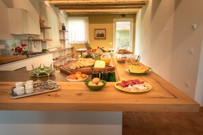 Petit déjeuner buffet