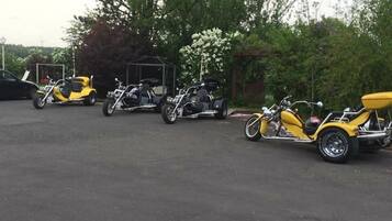 Tempat letak kenderaan sendiri percuma