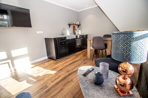 开间 (3) | 起居区 | 平板电视