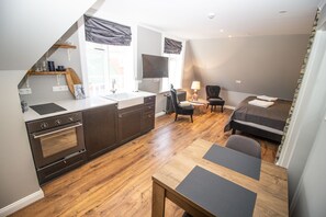 Studio (4) | Private kitchenette