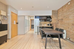 Appartement, 1 slaapkamer | Woonruimte | Flatscreentelevisie