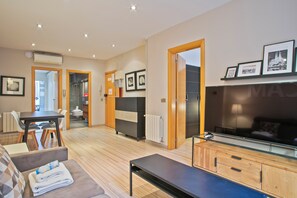 Apartment, 1 Bedroom, Terrace | Living area | Flat-screen TV - Alcam Alio 2 (Barcelona)