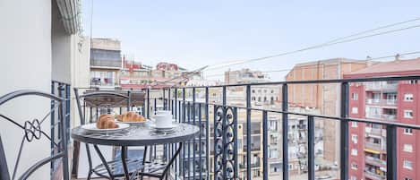 City-Apartment, 3 Schlafzimmer | Balkon