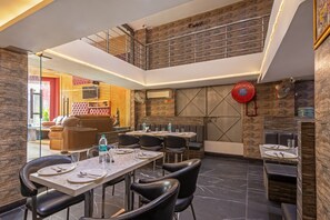 Restaurant - Hotel Mahajan Internatioanal (New Delhi)