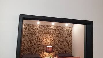 1 chambre, fer et planche Ă repasser, Wi-Fi, draps fournis