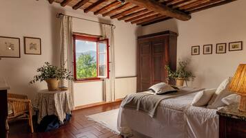 5 bedrooms, WiFi