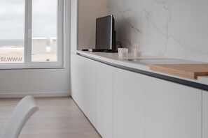 Interior - State-of-the-art studio with frontal sea view (Koksijde-Bad)