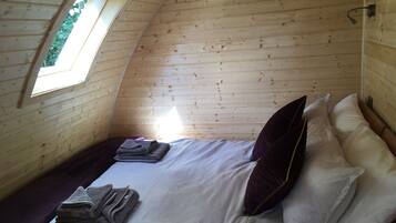 1 habitación y ropa de cama