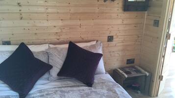 1 間睡房、床單