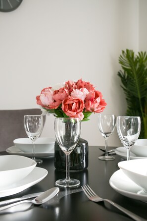 Dining - Stowe Suite by Rehoboth - Abbey Wood (London)