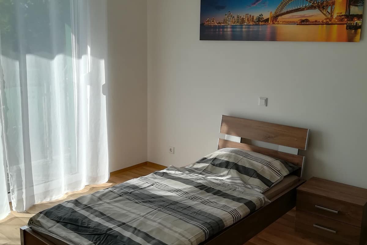 single room, balcony | down duvets, desk, blackout curtains, soundproofing