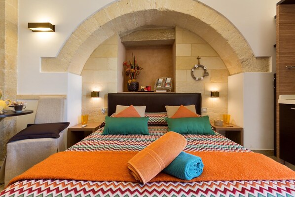 Comfort-Studio, 1 Schlafzimmer (Althia) | Individuell dekoriert, Schreibtisch, kostenloses WLAN, Bettwäsche