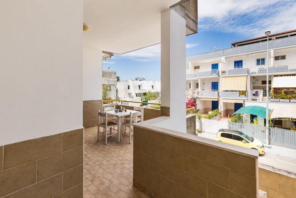 Standard Apartment, 2 Bedrooms | Terrace/patio