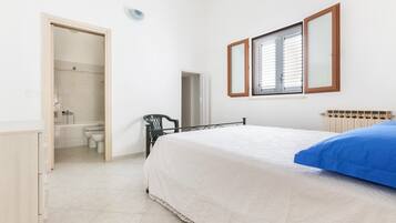 Appartamento Standard, 2 camere da letto | 2 camere, ferro/asse da stiro