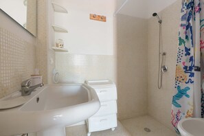 Standard House, 1 Bedroom | Bathroom - Villetta Playa de Mar (Manduria)