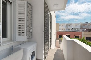 Standard Apartment, 1 Bedroom | Laundry - 1659 Dodger House by Barbarhouse (Porto Cesareo)