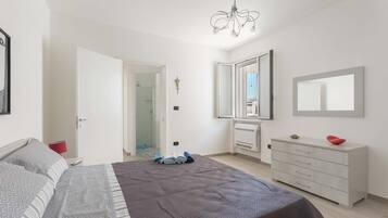 Standard Apartment, 1 Bedroom | 1 bedroom, iron/ironing board, free WiFi