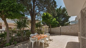Vila Standar, 3 kamar tidur | Teras/patio