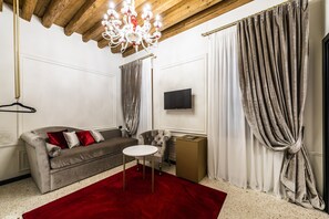 クラシック スイート | 1 室のベッドルーム、セーフティボックス (室内)、WiFi (無料)、ベッドシーツ