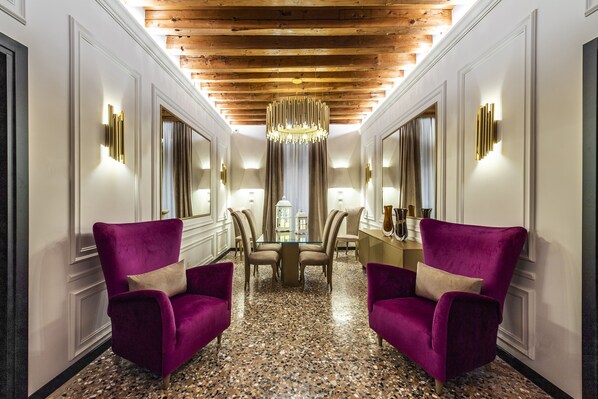 Sitteområde i lobbyen