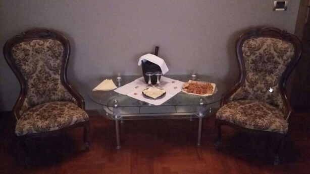 Exclusive Room, Non Smoking, City View | Room amenity - Residenza san francesco (Mantua)