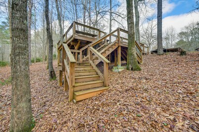 Creek Lodge  - LaGrange's Best Kept Secret