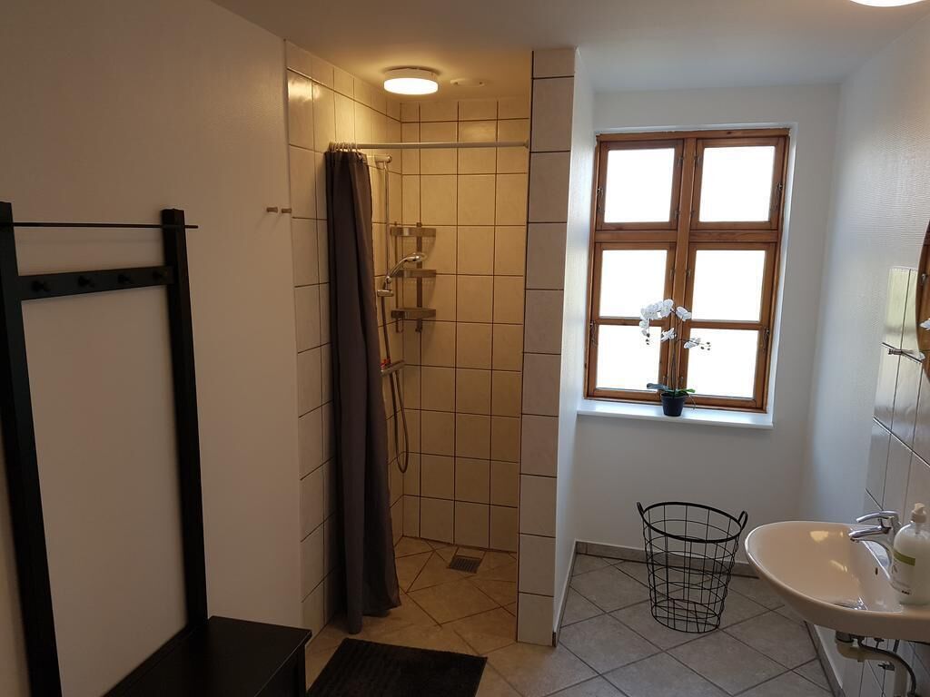 Dusche, Handtücher, Seife, Shampoo