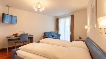 1 Schlafzimmer, individuell eingerichtet, Schreibtisch, kostenloses WLAN