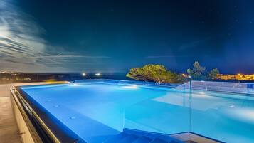 Utomhuspool