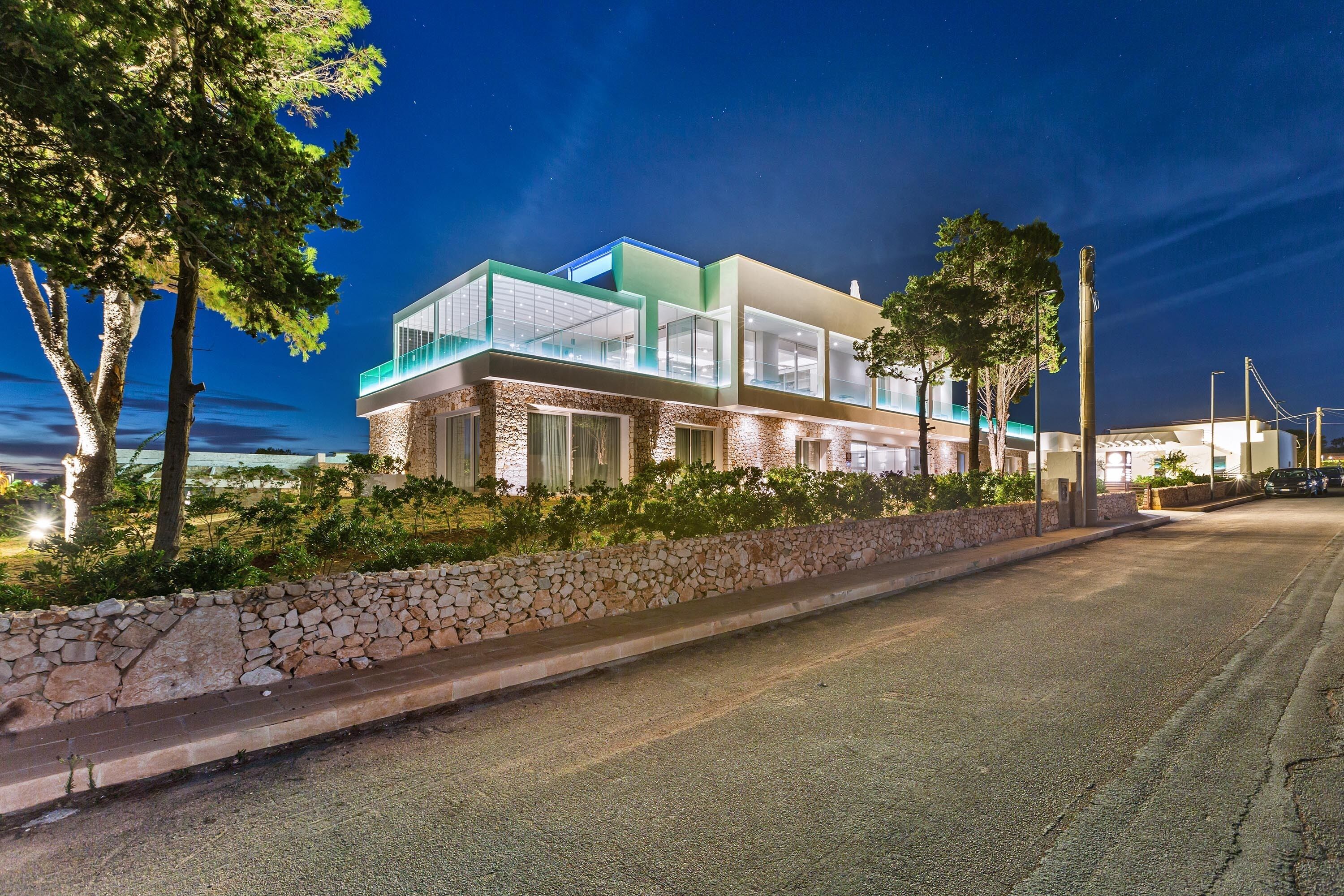 Façade de l’hébergement - soirée/nuit