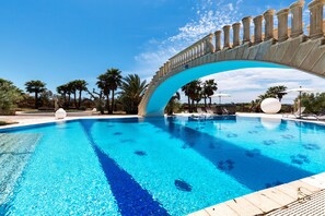 Sesongbasert utendørsbasseng