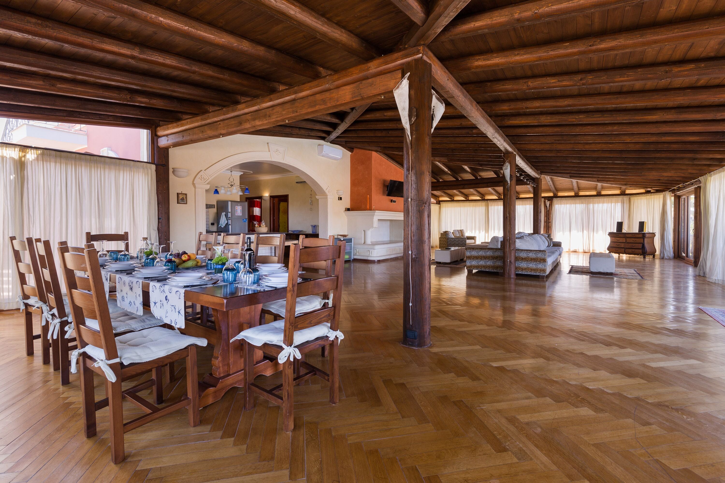 Comfort House, 4 Bedrooms | Living area | Flat-screen TV