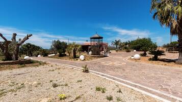 Comfort House, 4 Bedrooms | 4 bedrooms, free WiFi