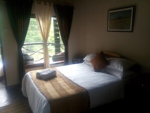 Double Room, Balcony | Rollaway beds, free WiFi, bed sheets