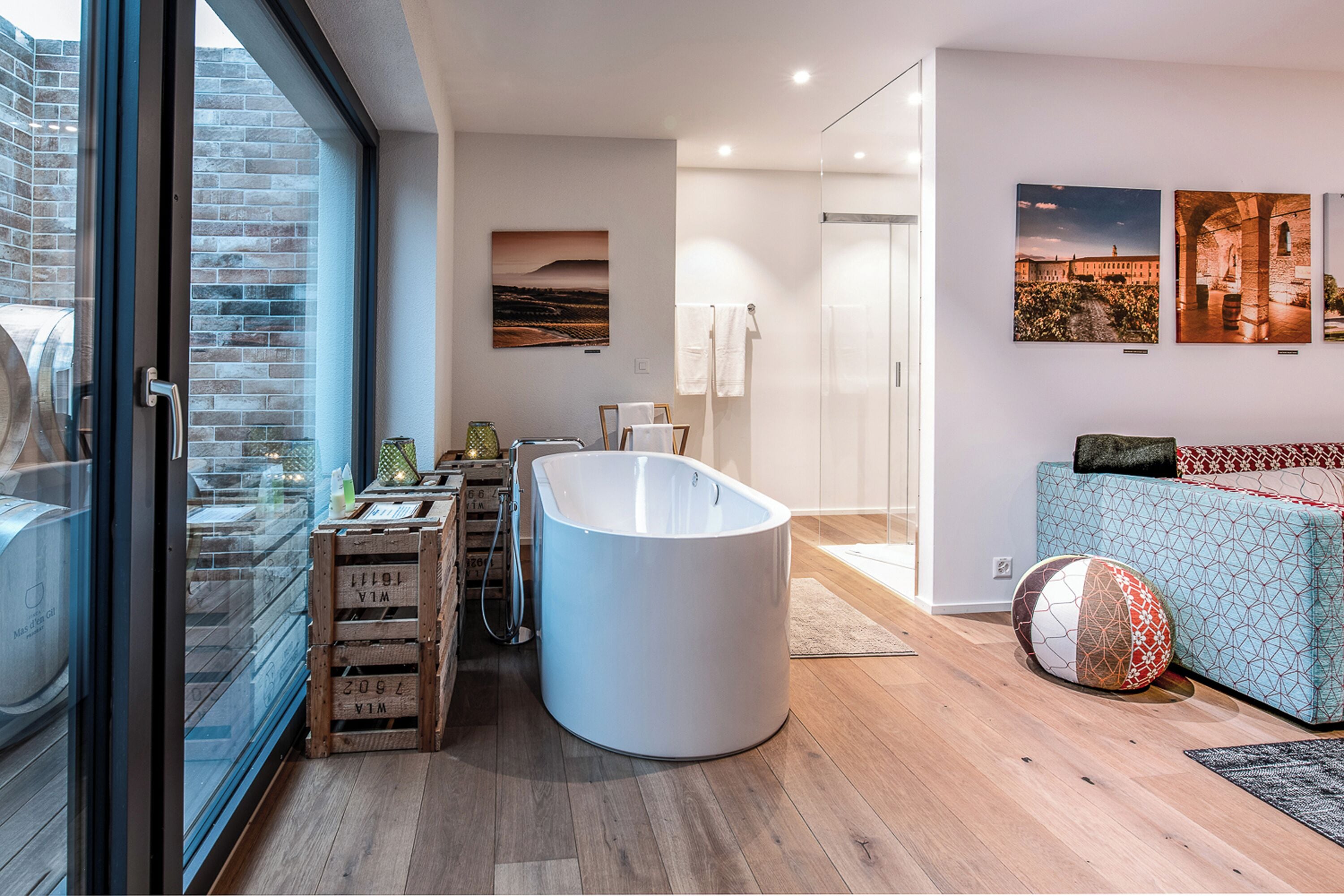 exclusive suite | 1 bedroom, in-room safe, desk, laptop workspace