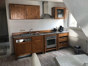 Apartment, 2 Bedrooms | Private kitchen